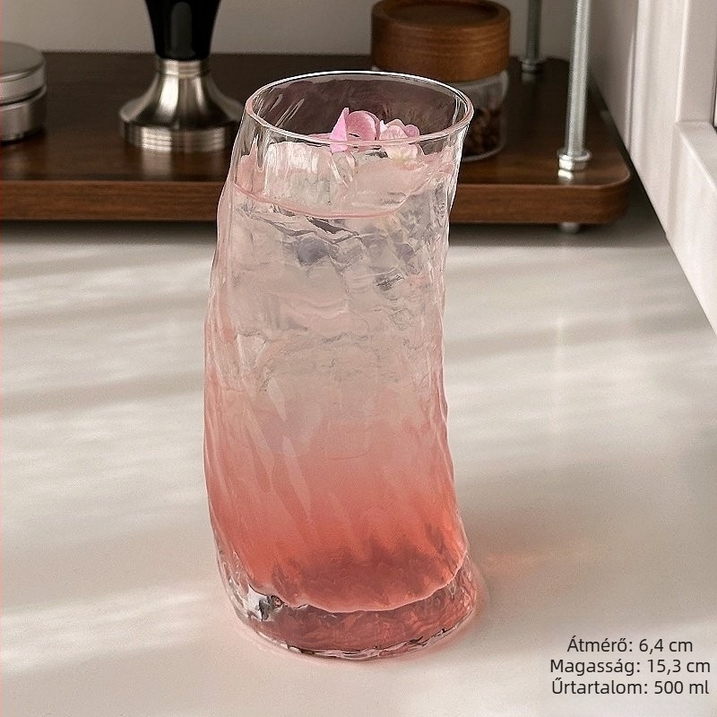 Influencer által inspirált stílusú üvegpohár, aszimmetrikus formával, crescent sail dizájn, gyümölcsléhez, mojitohoz, koktélokhoz és tejes teához