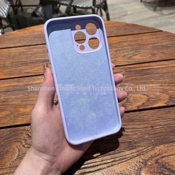 Folyékony szilikonból készült telefontok iPhone 16/17-hez logóval, teljes lefedettség, egyszínű, bőrszerű tapintás