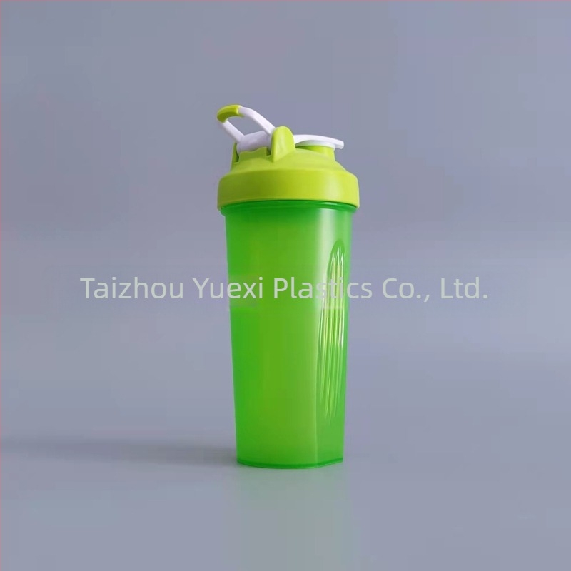 Logóval ellátott shaker pohár fehérjeporhoz, hordozható műanyag edzéshez 600 ml