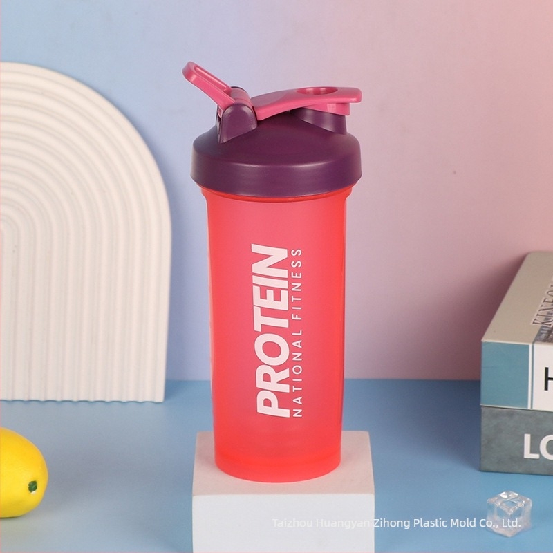 Új 600 ml sportos shaker pohár fehérje porhoz keverőgolyóval