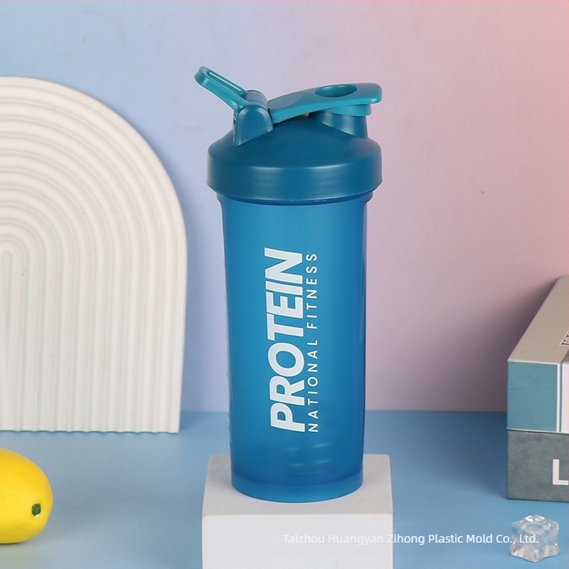 Új 600 ml sportos shaker pohár fehérje porhoz keverőgolyóval