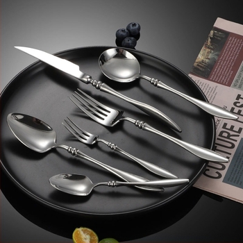 Francia stílusú 304 rozsdamentes acélból készült nyugati étkészlet – steak kés, villa és kanál, desszert villa és kanál