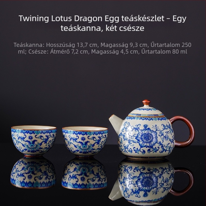 Utazó teáskészlet egy teáskannával és két csészével