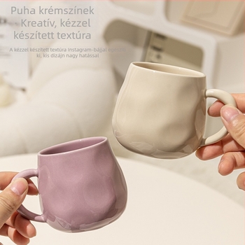 Kerámiás teáskészlet teáskannával és teáscsészékkel, ajándékdoboztban; 6 személyes kapacitás; modern letisztult stílus; ideális házavatóra vagy esküvőre