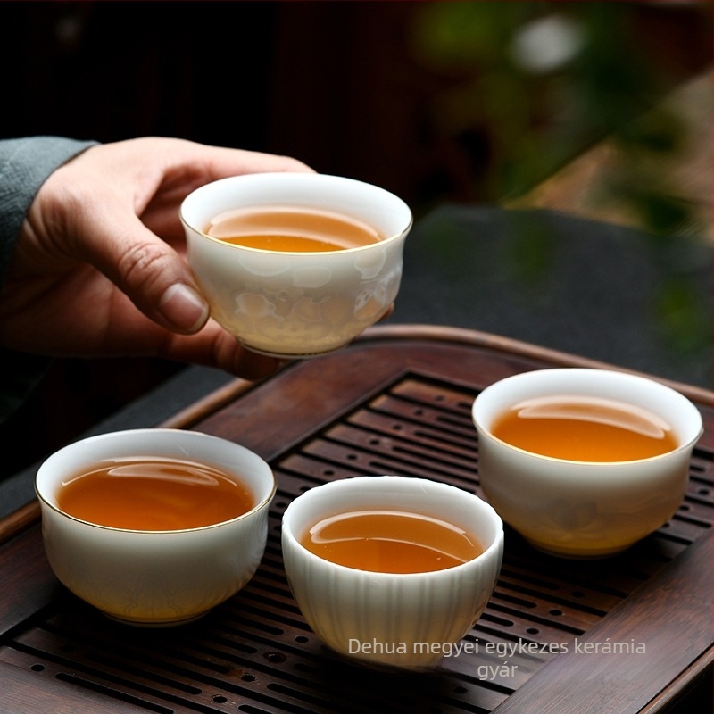 Gongfu teáscsésze – egyszemélyes kerámia teás készlet, celadon zöld-relief, nagy méret