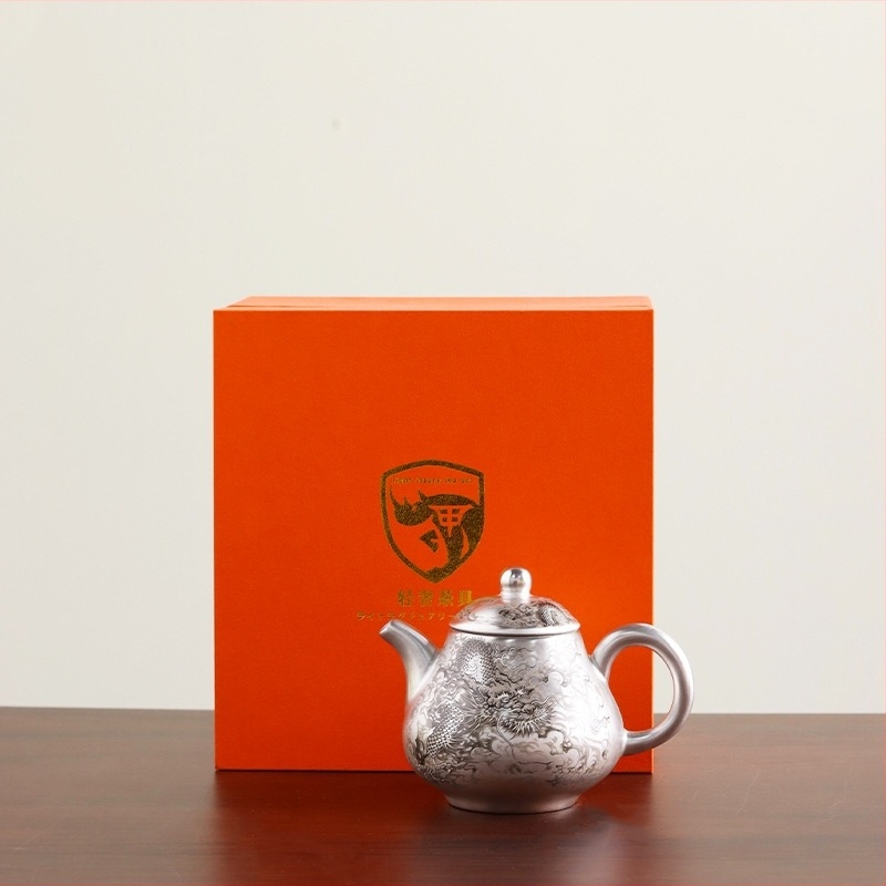 Körte alakú kung-fu teáskanna porcelán teáskészlettel, zöld sárkány motívummal, ezüstös díszítésekkel