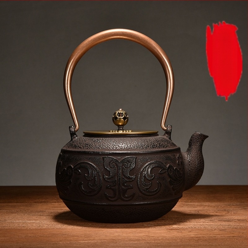 Öntöttvas teáskanna tűzhelyen való tealeöntéshez – vintage stílusú fogantyúval, kézzel készített, dekoratív teás kellék