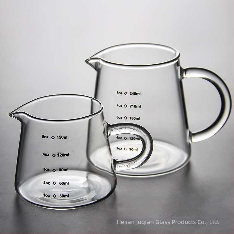 Pour-over kávé megosztó készlet, vastag, hőálló tejes üvegpohárral és mérőskálával