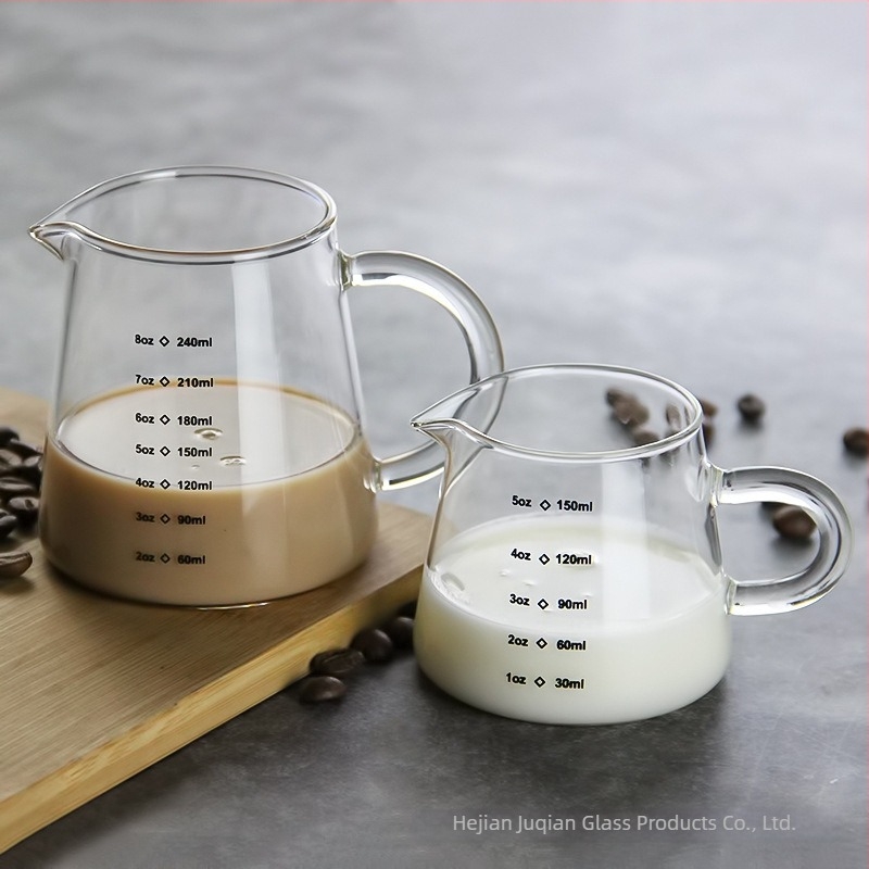 Pour-over kávé megosztó készlet, vastag, hőálló tejes üvegpohárral és mérőskálával