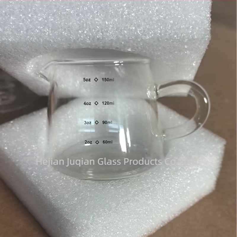 Pour-over kávé megosztó készlet, vastag, hőálló tejes üvegpohárral és mérőskálával