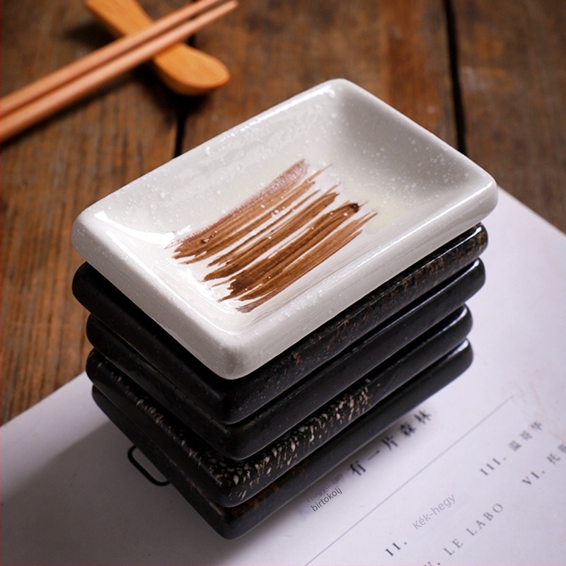 Japán–koreai porcelán fűszeres tálak, négyzet alakú kerámia mártásos tányérok, 16–17 cm