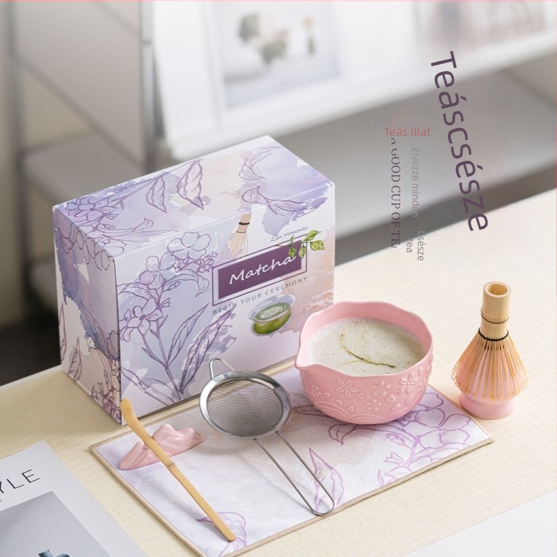 Kerámia matcha tál készlet domborított sakura virággal, 7 darab, ontó peremmel, színes dobozban