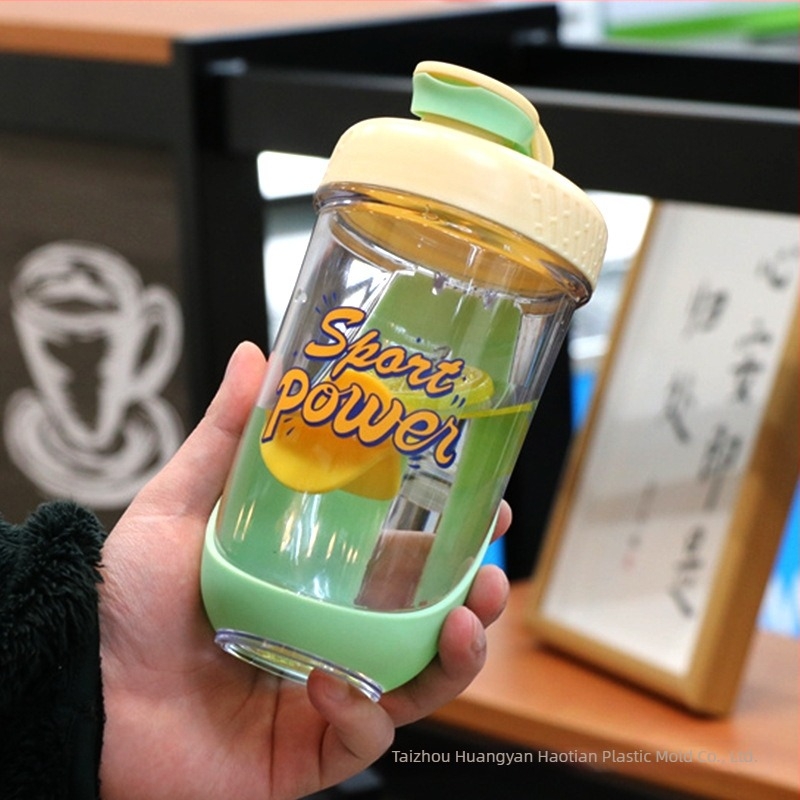 590 ml sportfehérje shaker pohár, dupla rétegű polikarbonát testtel, hordozható milkshake készítéséhez