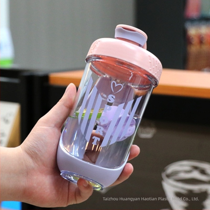 590 ml sportfehérje shaker pohár, dupla rétegű polikarbonát testtel, hordozható milkshake készítéséhez