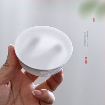 Kézzel készített fehér porcelán Kung-Fu teáscsésze, kis egyedi darab
