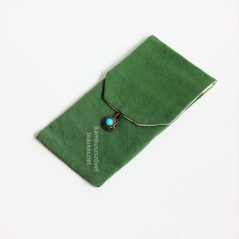 Teaceremónia vászon-lin keverékből készült tasak, egyszínű nyomtatott minta, teás kellékek tárolására. Méretek: 30 × 9,5 cm és 19 × 9,5 cm.