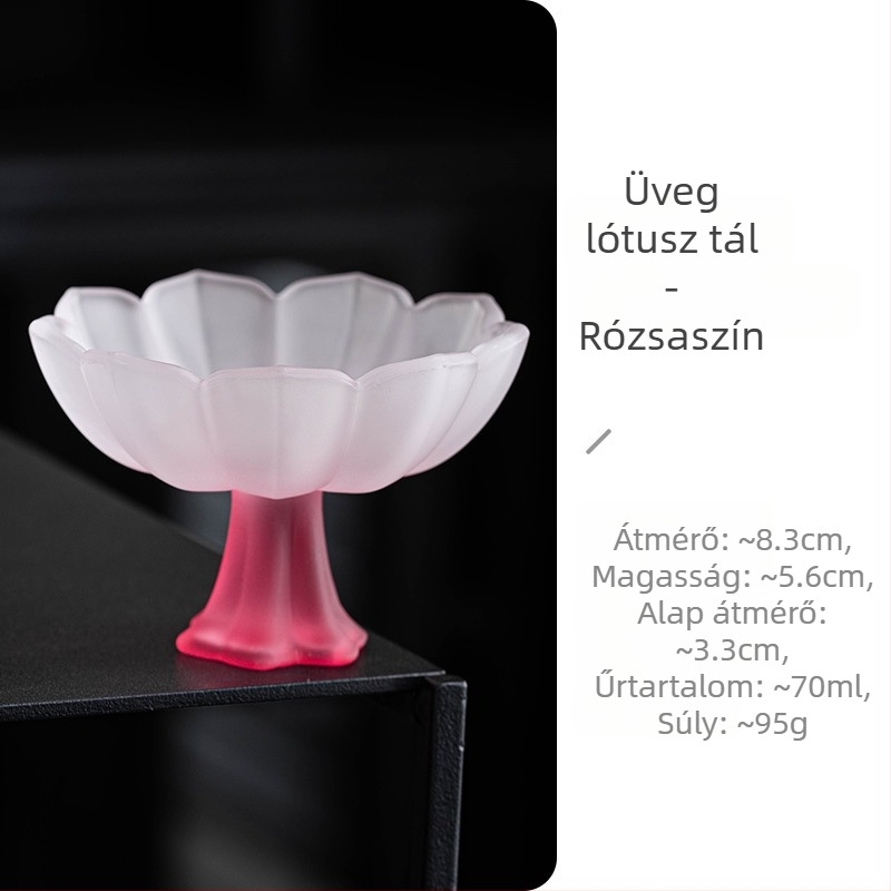 Glazúrozott pasztell színű magas talpú teáscsésze aromás pohárral és rizsbor és soju poharakkal – elegáns üveg