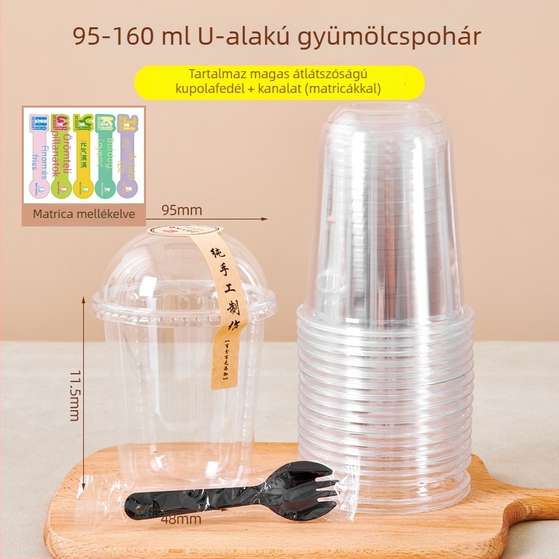 Egyszer használatos, átlátszó gyümölcspohár fedéllel, nagy átmérőjű, kör alakú gyümölcsdarabokkal és milkshake-hez