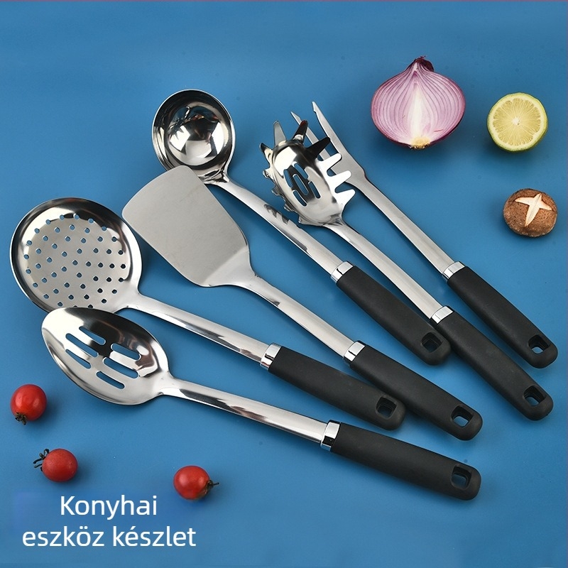 Vastagított rozsdamentes acél spatula készlet hőálló műanyag nyéllel, tartalmaz leveskanalat és lyukas kanalat