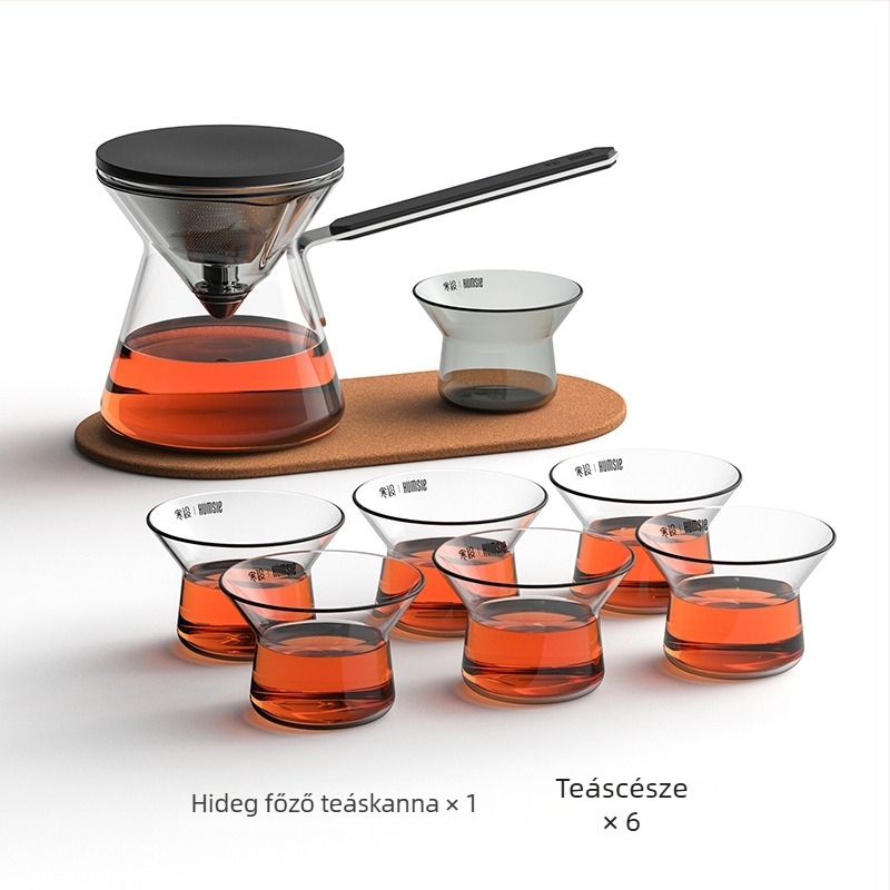 Üveg teáskanna mágneses nyomó mechanizmussal és tea szétválasztó szűrővel, modern teáskészlet.
