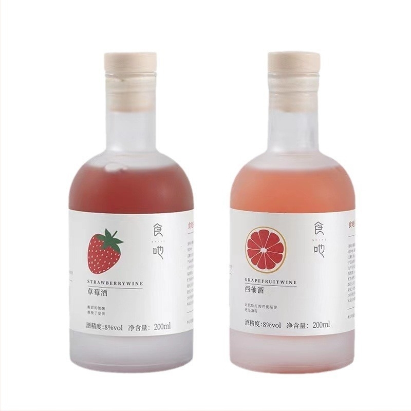 500 ml-es üveg italokhoz és borhoz – üres üveg vodkához és gyümölcsborhoz