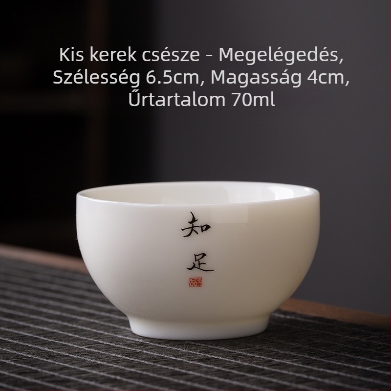 Egy teáscsésze fehér porcelánból, Zen felirattal, kínai stílusú vastag falú kerámia
