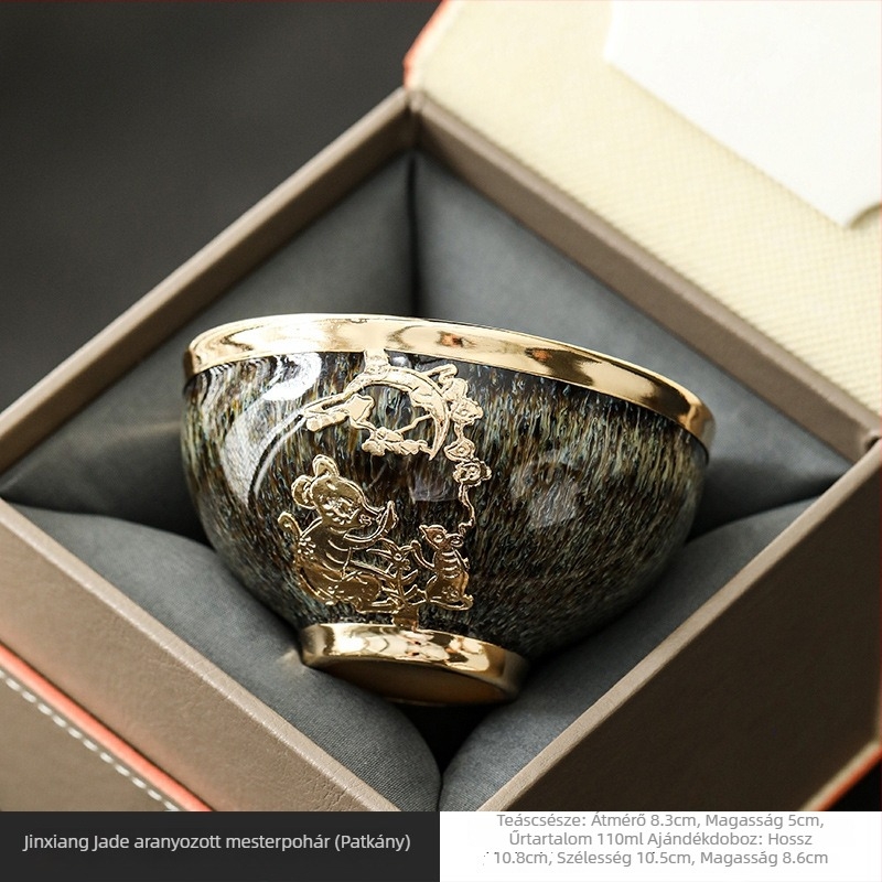 Aranyozott jáde porcelán teáscsésze tizenkét állat motívummal, egyedi darab