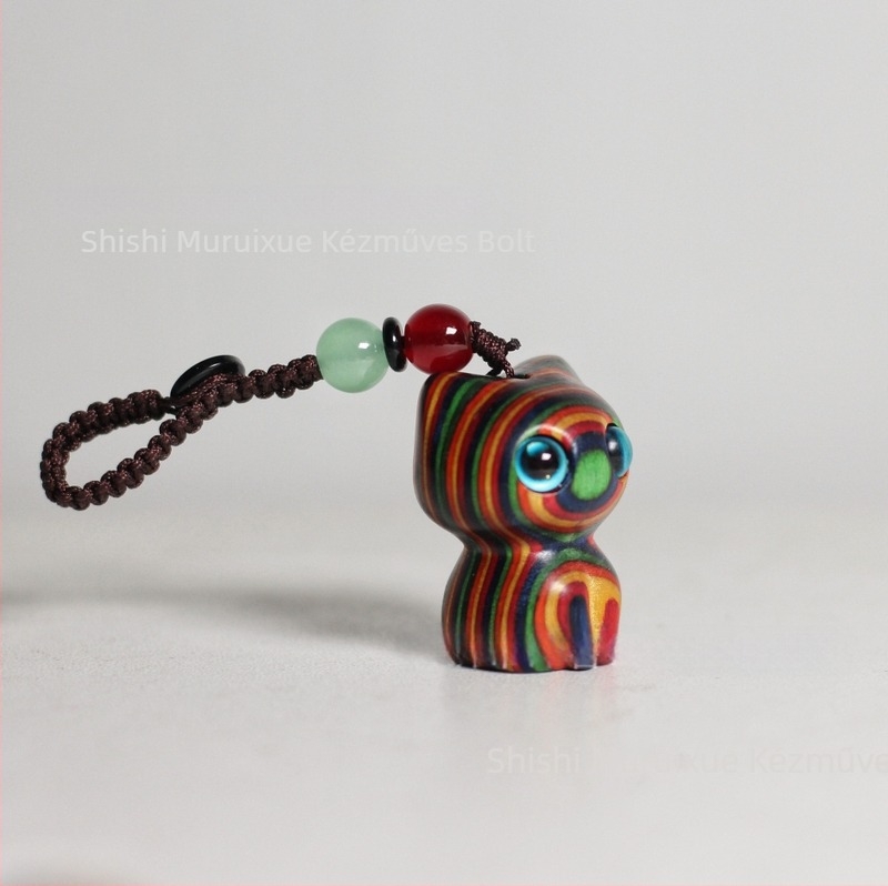 Fafaragott macska medál – kulcstartó és USB pendrive-figura, kínai stílusú dizájn