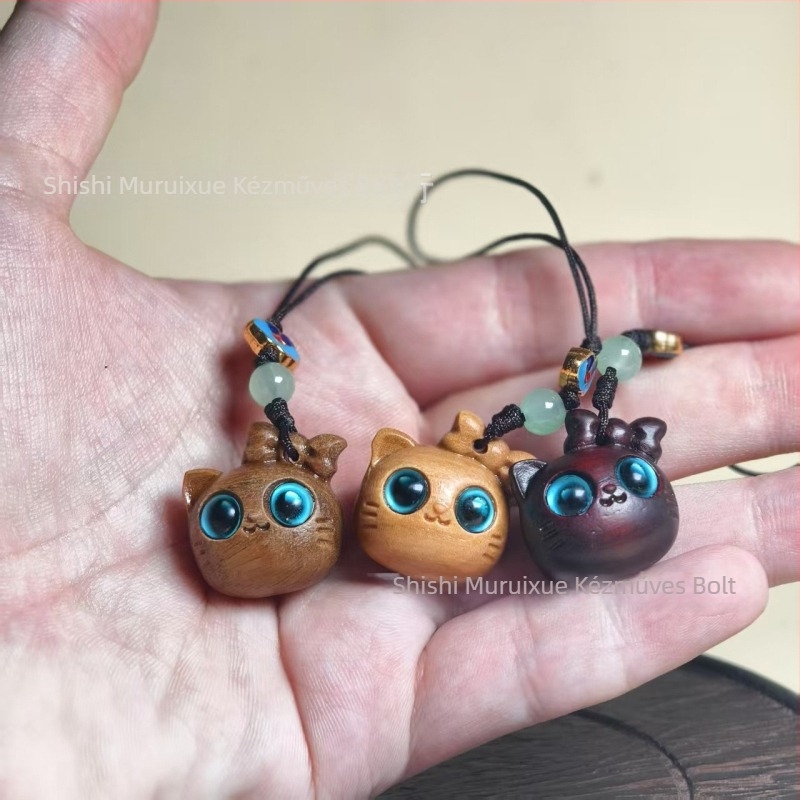Fafaragott macska medál – kulcstartó és USB pendrive-figura, kínai stílusú dizájn