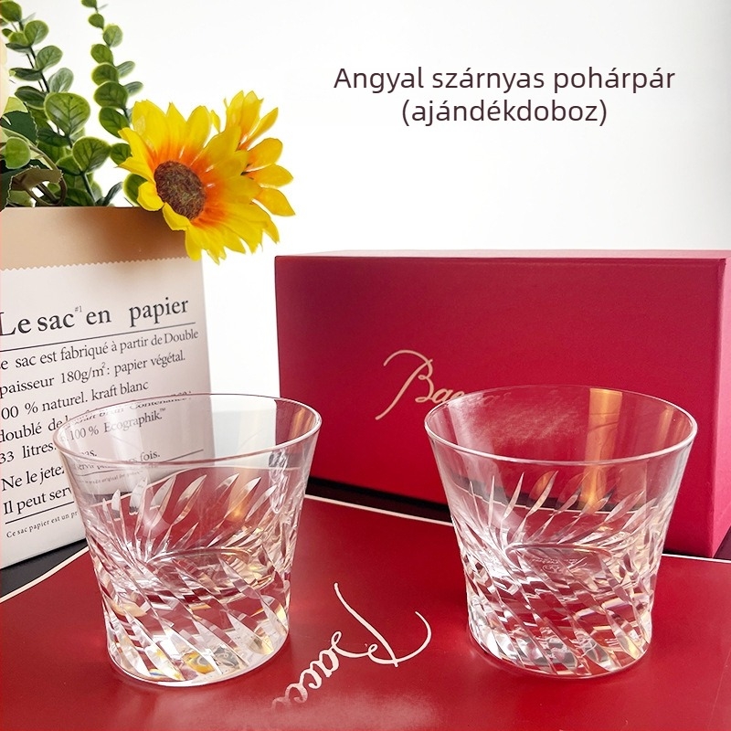 Whiskey pohár vastag kristályüvegből, gravírozott, 201-300 ml, díszdobozban