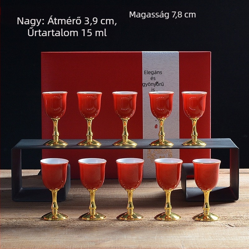 Fehér porcelán borkészlet antik stílusú adagolóval, kis pohárral és kerámia kancsóval – prémium ajándék otthonra