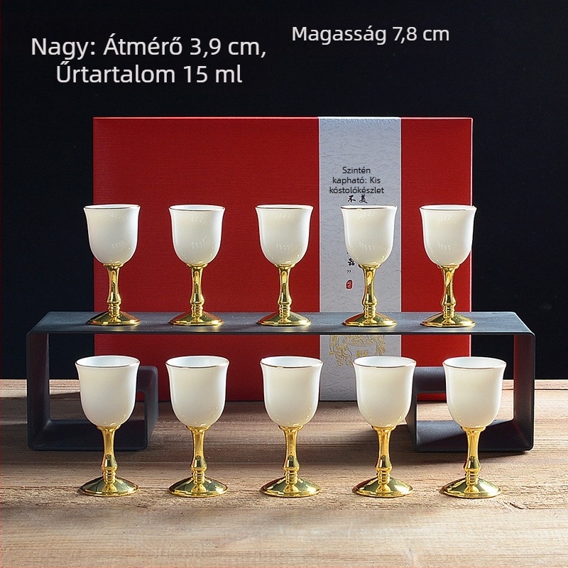 Fehér porcelán borkészlet antik stílusú adagolóval, kis pohárral és kerámia kancsóval – prémium ajándék otthonra