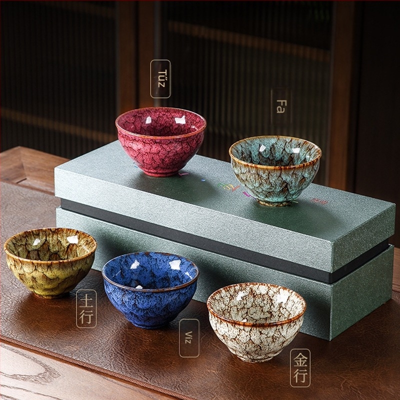 Nagy méretű, személyre szabott Kung Fu teáskészlet porcelán teáscsészékkel, öt elemmel, háztartási ajándékdoboz
