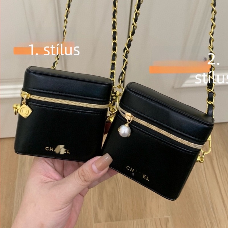 Női crossbody táska, négyszögletes alakú, lánccal, PU bőrből, kis méret