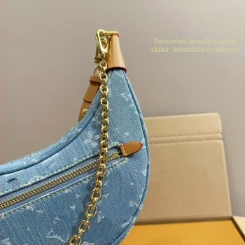 Kék denim mini hold alakú táska szarv alakú fogantyúval, váll- vagy keresztpántos viselet