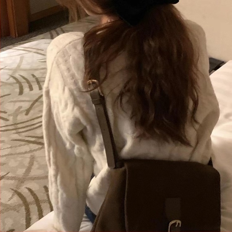 Koreai stílusú női velúr crossbody táska, ősz–tél 2025, retro elegancia, mindennapi használatra
