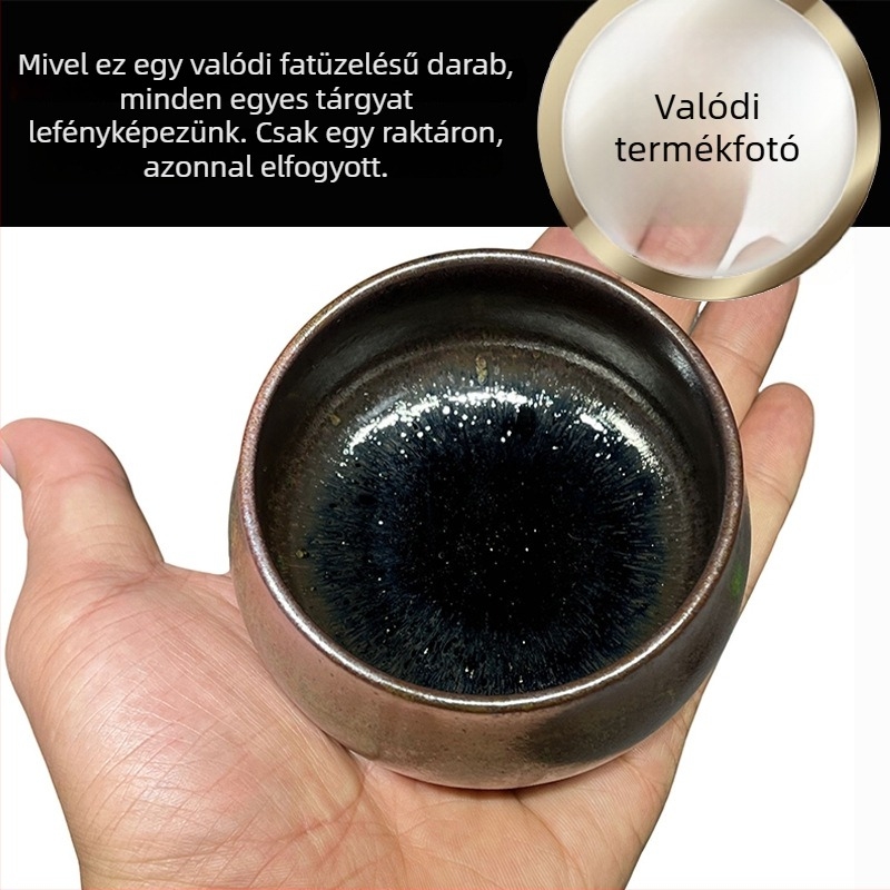 Kézzel készített porcelán teáscsésze, fatüzelésű kemencében kiégetve, magas hőmérsékleten, ajándékba ideális