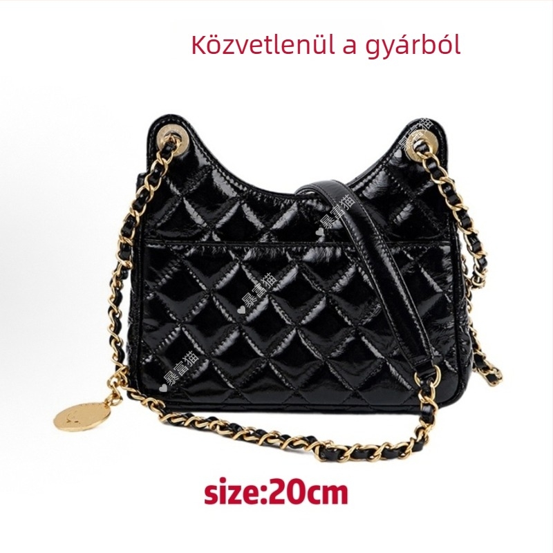 Valódi bőr quiltelt hobo táska láncos pánttal, mindennapi használatra, közepes méret