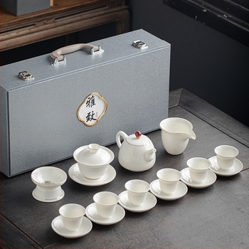 Gongfu teáskészlet fehér porcelánból, testreszabható logóval, ajándékdoboz