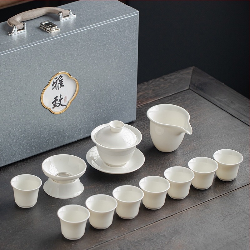 Gongfu teáskészlet fehér porcelánból, testreszabható logóval, ajándékdoboz