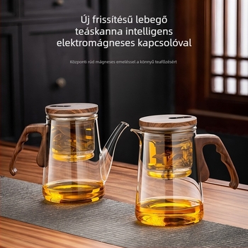 Elegáns teainfúzó a tea és víz szétválasztásával — teáskanna, teáscsésze, irodai teakeverő készlet