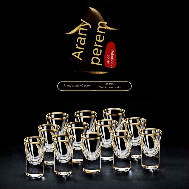Kínai stílusú kristály spirit pohár arany szegéllyel és aranyfóliával, whiskey pohár