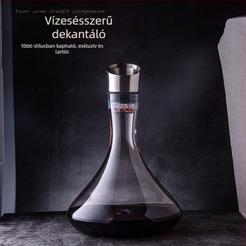 Kristály üvegből készült boros decanter szűrővel, zuhatagszerű kiömlés, kapacitás 1000 ml feletti