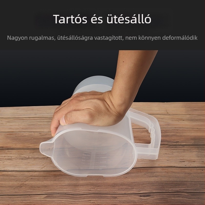 Kézi gyümölcslé kancsó műanyag spirál keverővel, gyümölcsléprés, hideg víz kancsó, citromszeletes kancsó, tej-tea eszköz mérő skálával