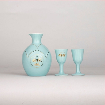 Porcelán borosüvegek, borhoz tartozó eszközök és üvegek – prémium kínai stílus