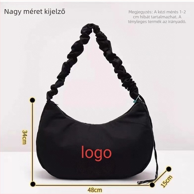 Női nylon Cloud bag, betűs mintával, közepes méretű válltáska, cipzáras zárás, tág belső.