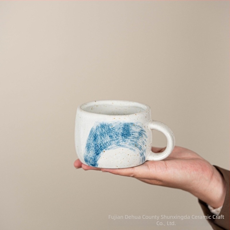Francia stílusú kávéscsésze és alátét készlet kerámia latte pohárral, modern minimalist dizájn, kiváló minőségű bögre