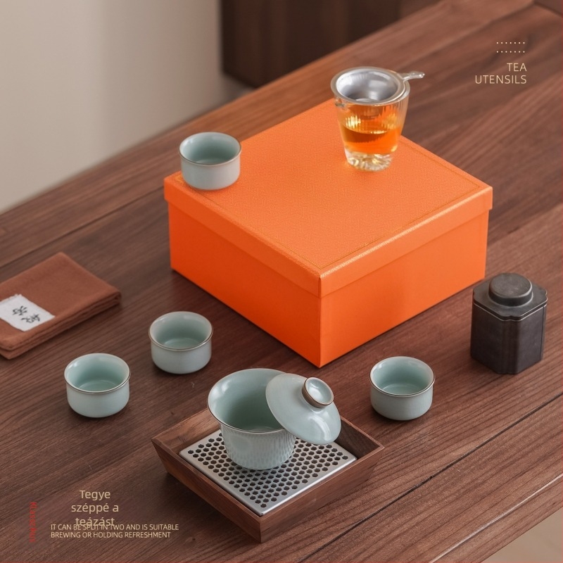 Porcelán teáskészlet, kis méretű ajándékdobozos készletfedeles teás tálakkal és csészékkel, modern minimalist stílusban, 6 személyre