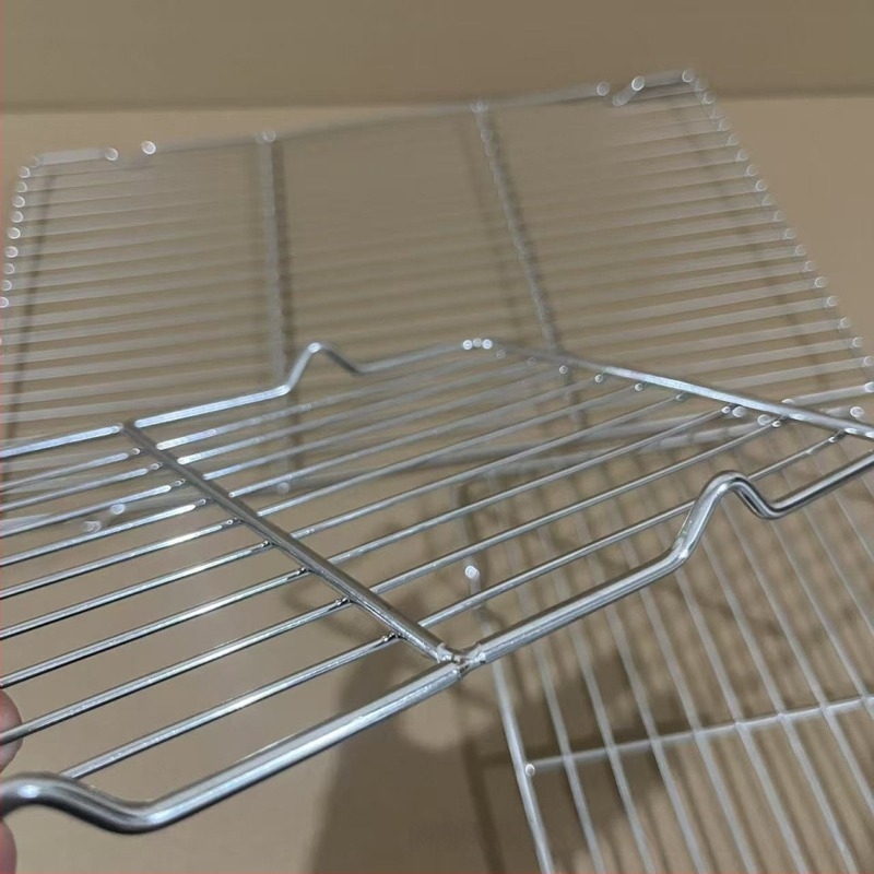 Rozsdamentes acélból készült grill- és sütő rács lábakkal, kenyérszárító rács, sütőháló olajlevezetésével, téglalap alakú
