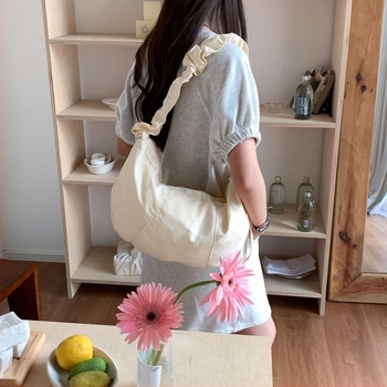 Koreai stílusú nylon dumpling táska mindennapi használatra, zsinóros, egyszínű, kisméretű crossbody